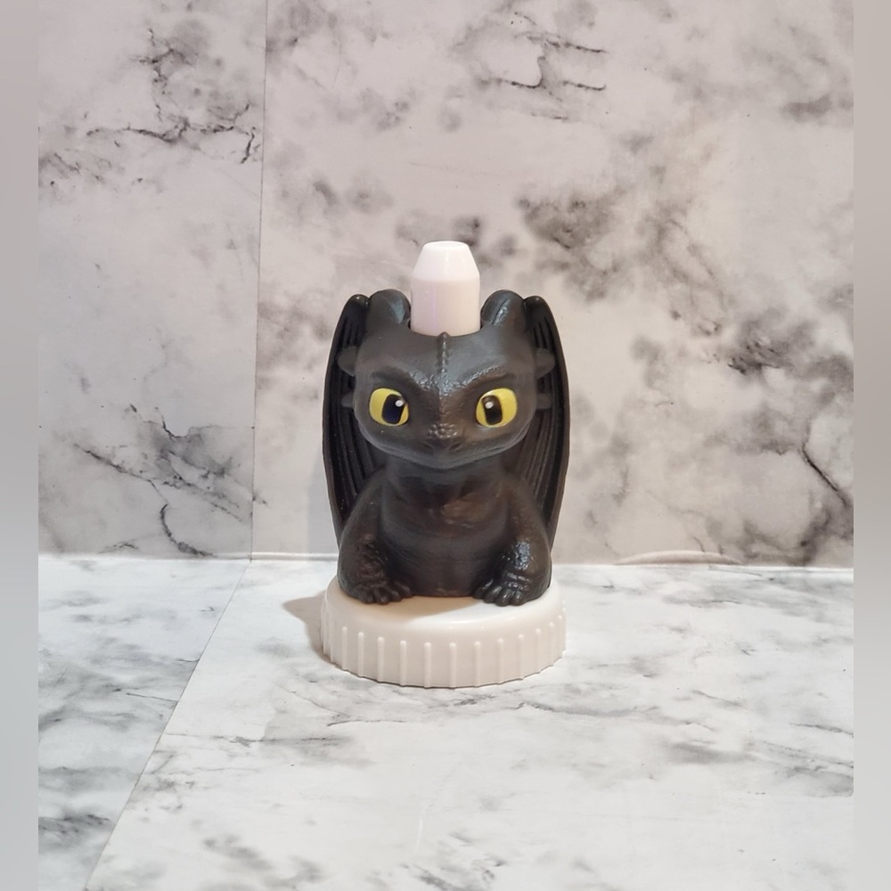 Good 2 Grow Topper Spout - How To Train Your Dragon - Toothless